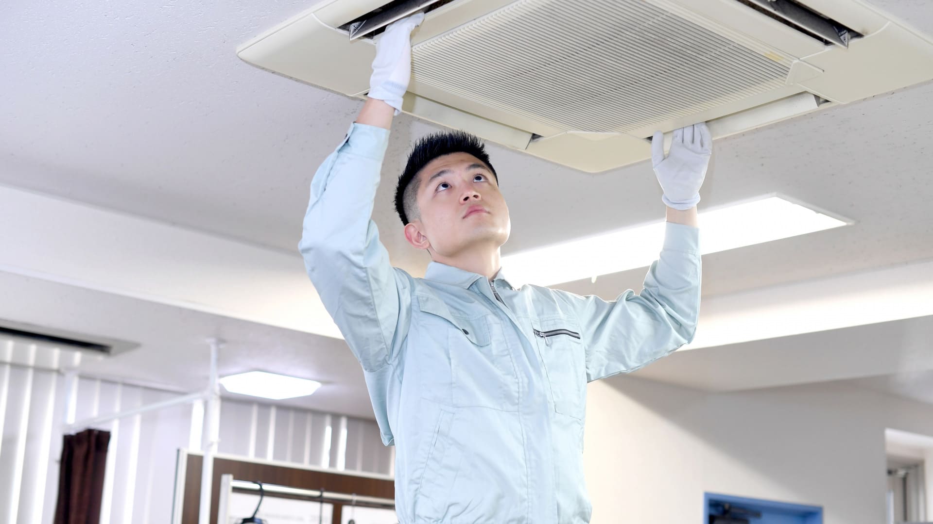 エアコン清掃業務